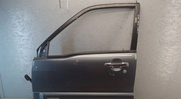 Suzuki Grand Vitara I Front door