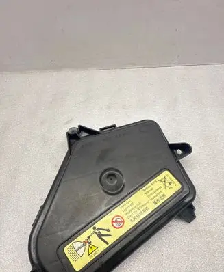 BMW 7 F01 F02 F03 F04 Headlight/headlamp dust cover 7211223