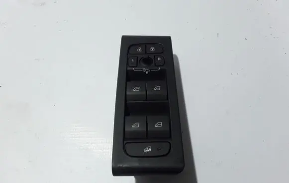 Volvo XC40 Electric window control switch 31456056