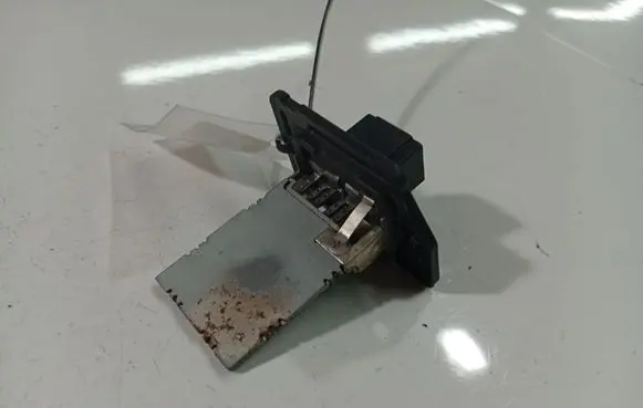 Hyundai i30 Heater blower motor/fan resistor