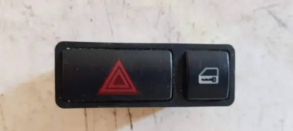BMW 3 E46 Hazard light switch 61318368920