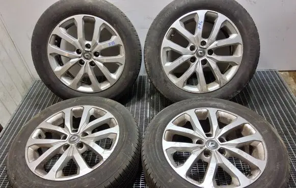Renault Kadjar R17 alloy rim 