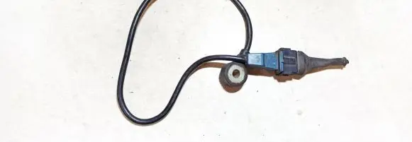 Volkswagen PASSAT B5.5 Detonation knock sensor 905377