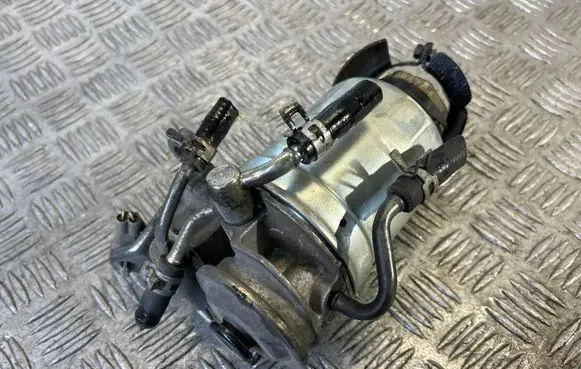 Toyota Avensis T270 Fuel filter 