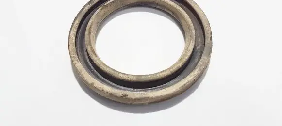 Nissan X-Trail T30 Front coil spring rubber mount 540344u000
