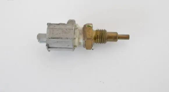 Toyota Land Cruiser (J200) Other devices 8942233030