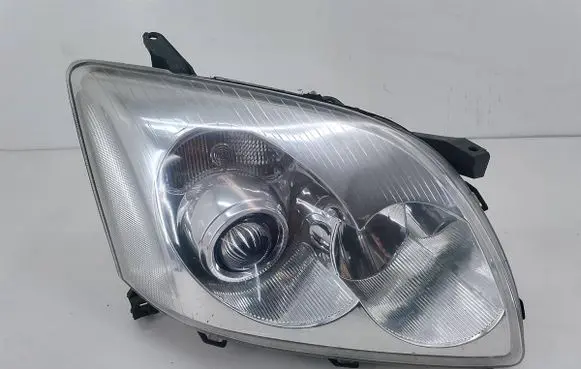 Toyota Avensis T250 Headlight/headlamp 20-A369R