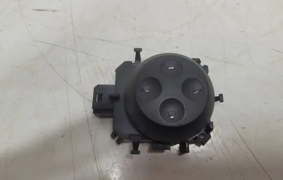 Mercedes-Benz R W251 Seat control switch A2048702558