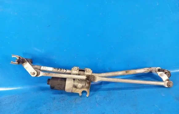 Ford Mustang VI Front wiper blade arm FR3B17500AC