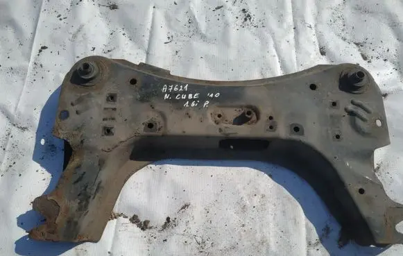 Nissan Cube Z12 Front subframe