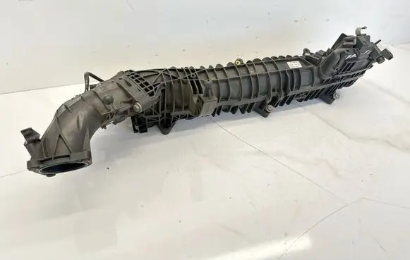 BMW 5 F10 F11 Intake manifold 7811909