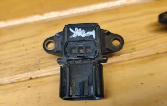 Chrysler Voyager Mass air flow meter 