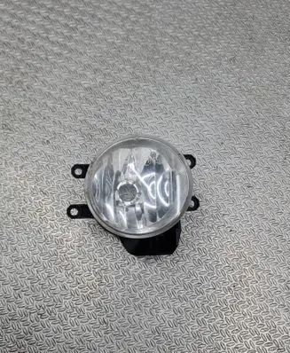 Toyota Auris E180 Front fog light 8121002110 90008490 07042015