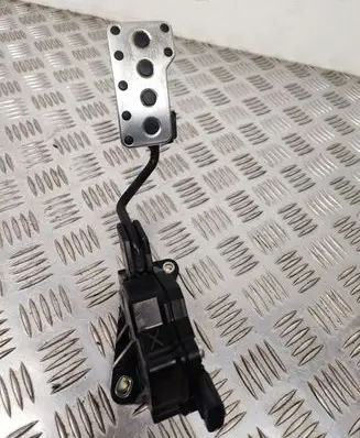Lexus IS 220D-250-350 Accelerator throttle pedal 7811053041