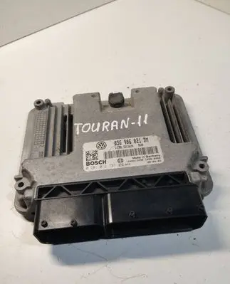 Volkswagen Touran I Engine control unit/module 03G906021DM 1039S13438