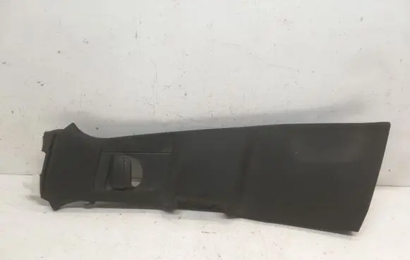 Volvo XC90 (B) pillar trim (top) 31363574
