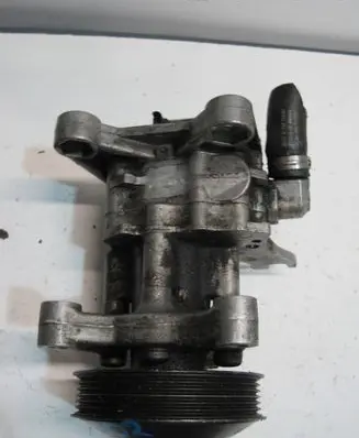 BMW X5 E70 Power steering pump 678100902