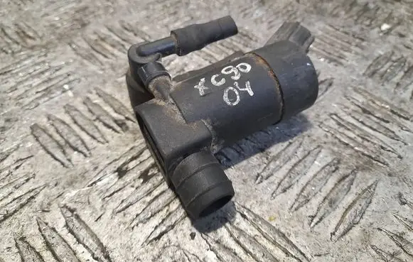 Volvo XC90 Windscreen/windshield washer pump 1s7117k624fe