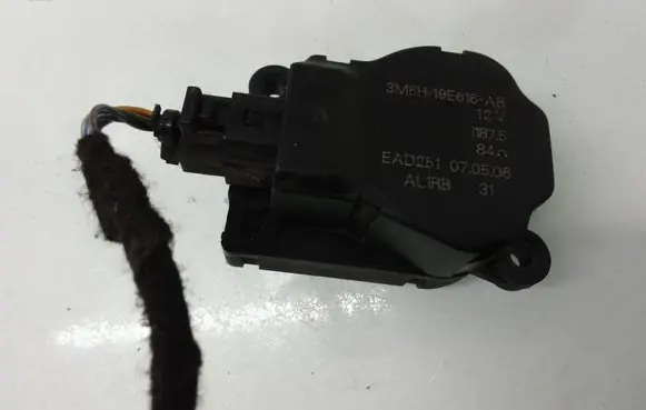 Ford S-MAX Air flap motor/actuator 3M5H19E616AB