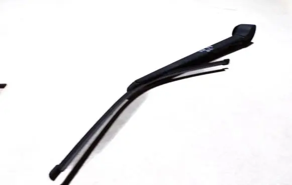 Volkswagen Transporter - Caravelle T5 Rear wiper blade arm 7E0955707