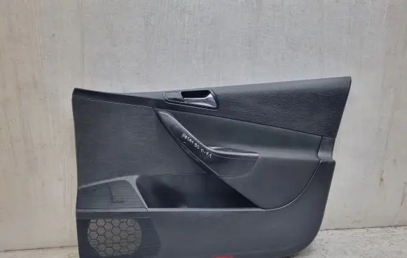 Volkswagen PASSAT B6 Front door card panel trim 3C1867012