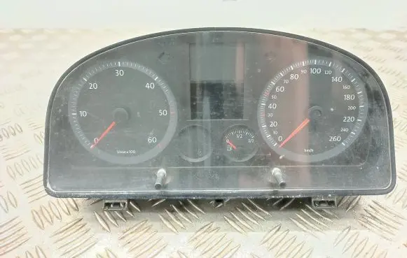 Volkswagen Caddy Speedometer (instrument cluster) 2K0920844A