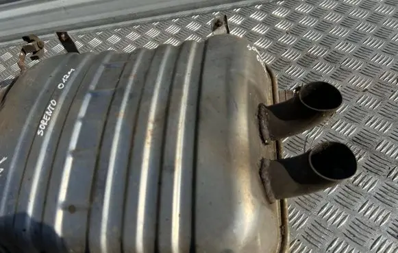 KIA Sorento Muffler/silencer 