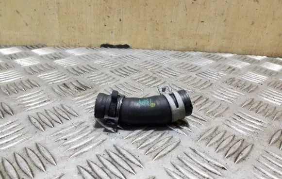 Land Rover Range Rover Sport L494 Engine coolant pipe/hose