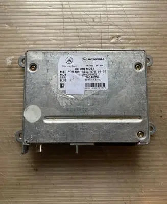 Mercedes-Benz E W211 Bluetooth control unit module A2118700026 DM70146394