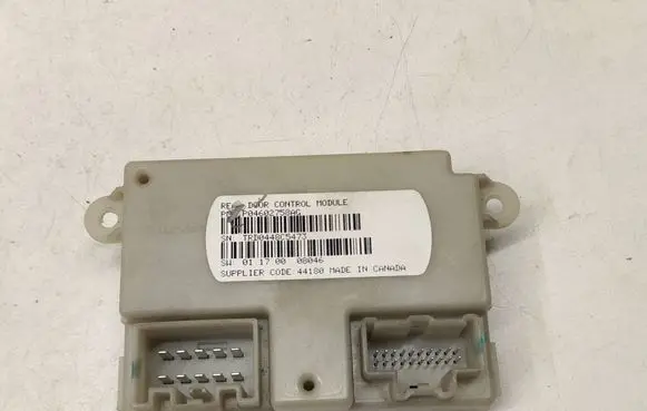 Chrysler Voyager Door control unit/module P04602758AG 08046 TRD0448C5473