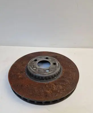 Mercedes-Benz C W205 Front brake disc A0004212312