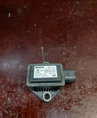 Audi A4 S4 B6 8E 8H ESP acceleration yaw rate sensor 8E0907637A 0265005245