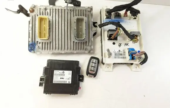 Chrysler Pacifica Engine ECU kit and lock set P68352651AA P68222875AF P68217818AE