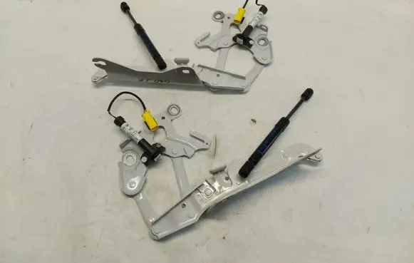 BMW 5 G60 Engine bonnet/hood hinges 9484339