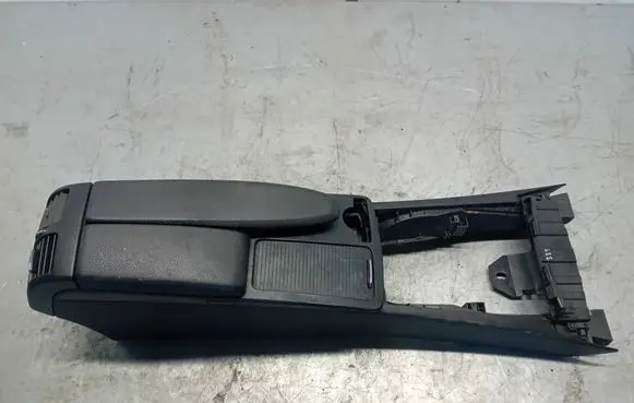 Mercedes-Benz C W204 Armrest 