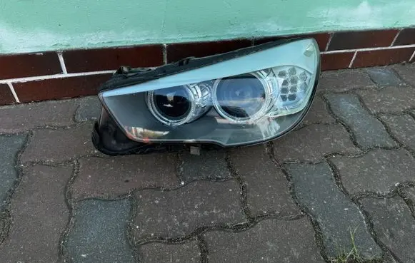 Headlight/headlamp