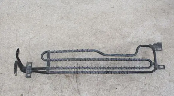 Mercedes-Benz C W204 Power steering radiator A2044601024