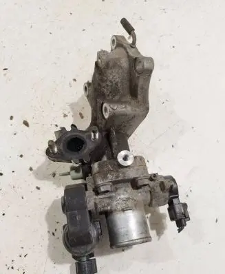 Toyota Corolla E140 E150 EGR valve