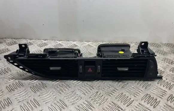 Audi A7 S7 4G Dash center air vent grill 4G2820951