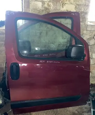 Peugeot Bipper Front door