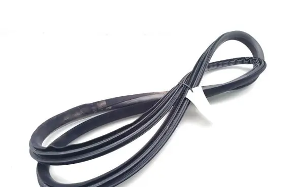 Volvo XC70 Rubber seal front door window/glass S1XMA