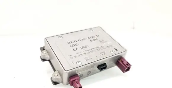 Audi A4 S4 B7 8E 8H Antenna control unit 8E0035456B 09103112