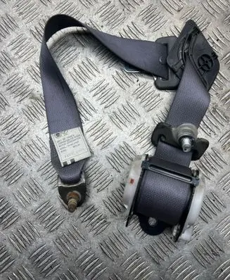 Toyota Land Cruiser (J120) Third row seat belt 567015 12062004 TKAB0EF627