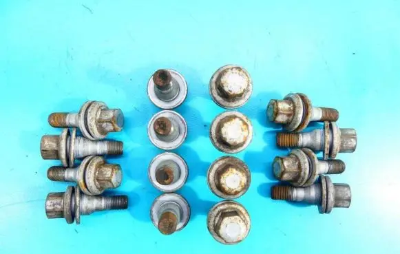 DS Automobiles 4 Nuts/bolts IMPRK1284032