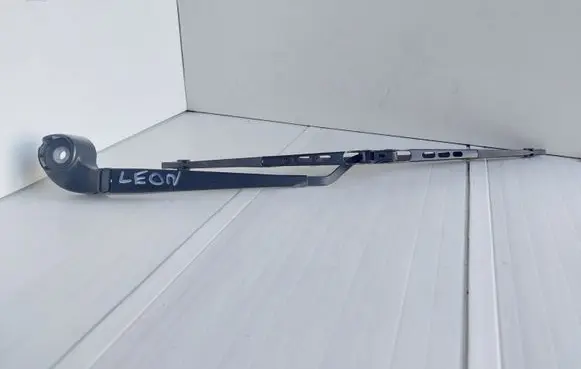Seat Leon (1M) Rear wiper blade arm 1M6955707B