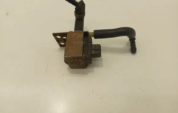 Volkswagen Golf II Turbo solenoid valve