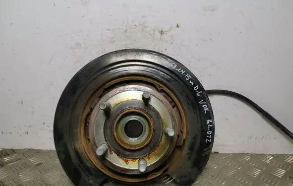 Jeep Grand Cherokee Rear wheel hub