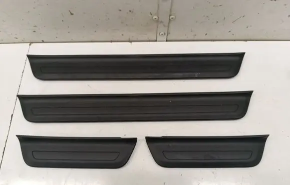 KIA Niro sill trim set (inner) 85874AT000 85884AT000 85878AT000