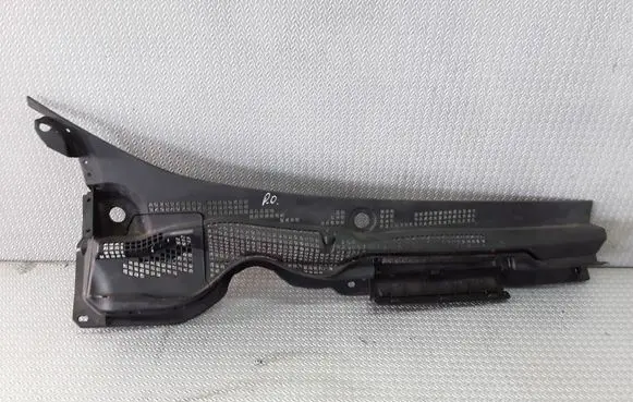 Honda CR-V Wiper trim