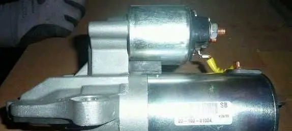 Volkswagen PASSAT B5.5 Starter motor 20-100-01024